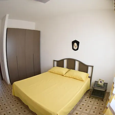 Casamare Luisa *
